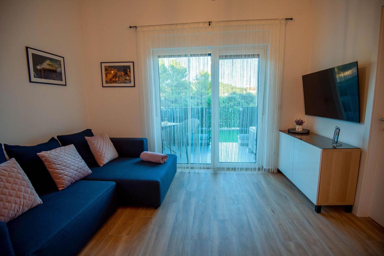 My Adriatic Place With Private Garden And Garage Šibenik Kültér fotó