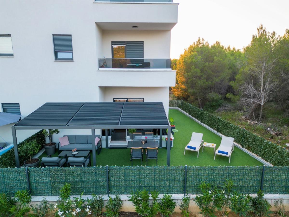 My Adriatic Place With Private Garden And Garage Šibenik Kültér fotó